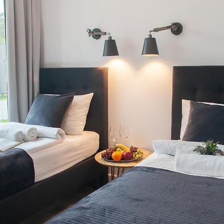 Hotel Marina Mietków Dominice Zewnętrze zdjęcie